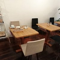 テーブル