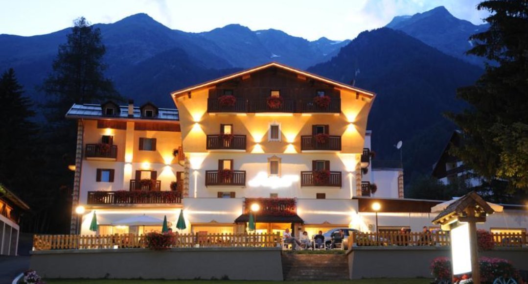 hotel alpino pejo