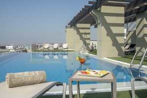 Piscina y playa