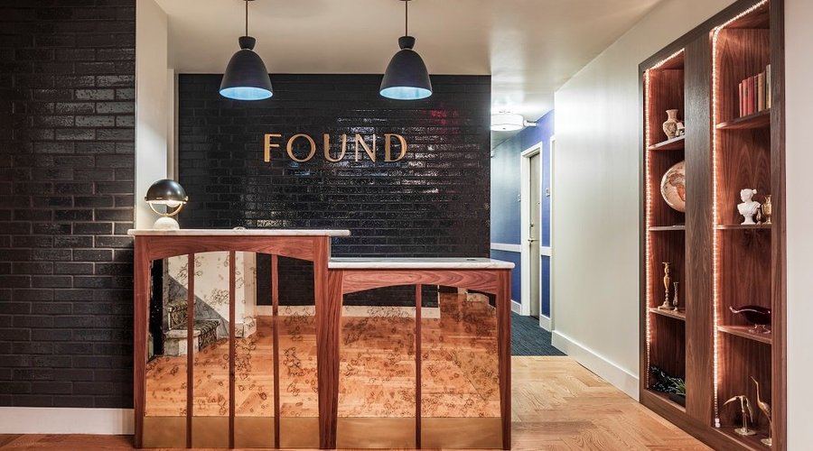 Welcome desk
