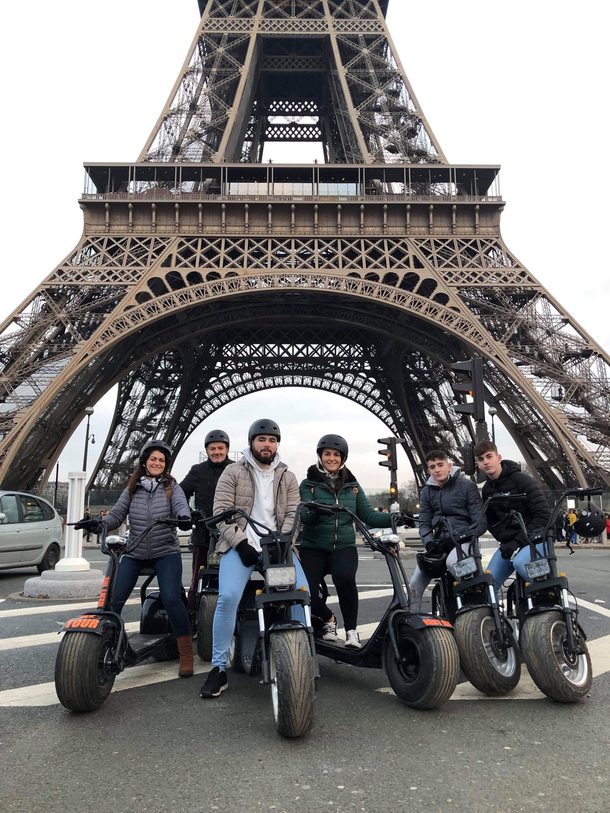 2024 Paris Sightseeing Family Friendly Guided Electric Bike Tour