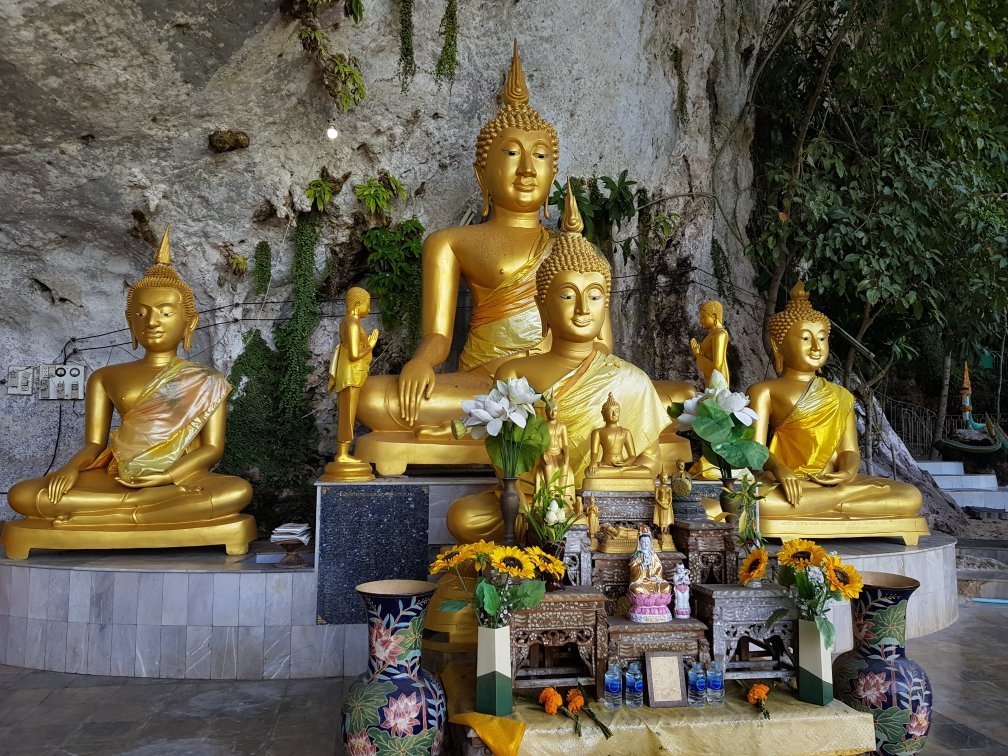 PRAYA-NAKARACH CAVE TEMPLE (Thap Put): All You Need to Know