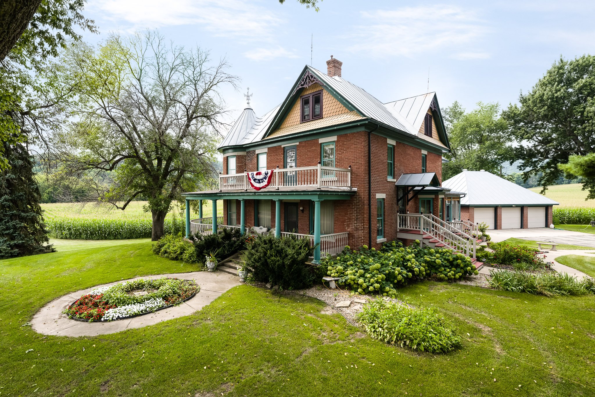 FOUR GABLES BED AND BREAKFAST - Prices & B&B Reviews (La Crosse, WI)