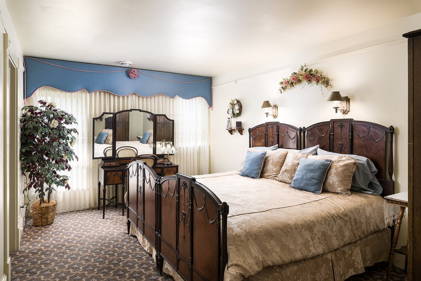 FOUR GABLES BED AND BREAKFAST Updated 2023 Prices (La Crosse, WI)