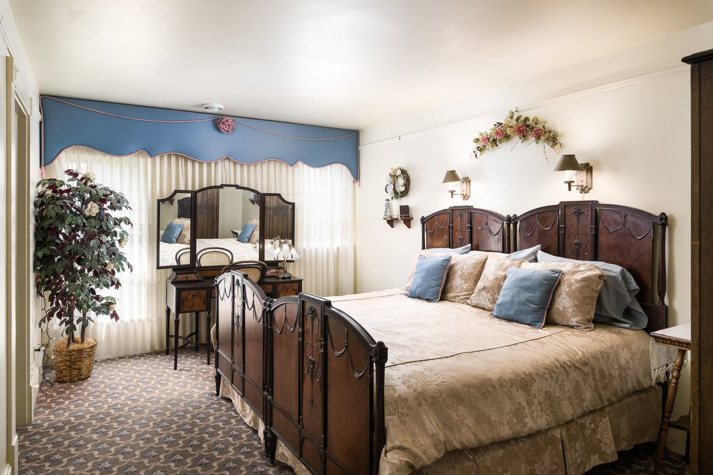 FOUR GABLES BED AND BREAKFAST Updated 2023 Prices (La Crosse, WI)