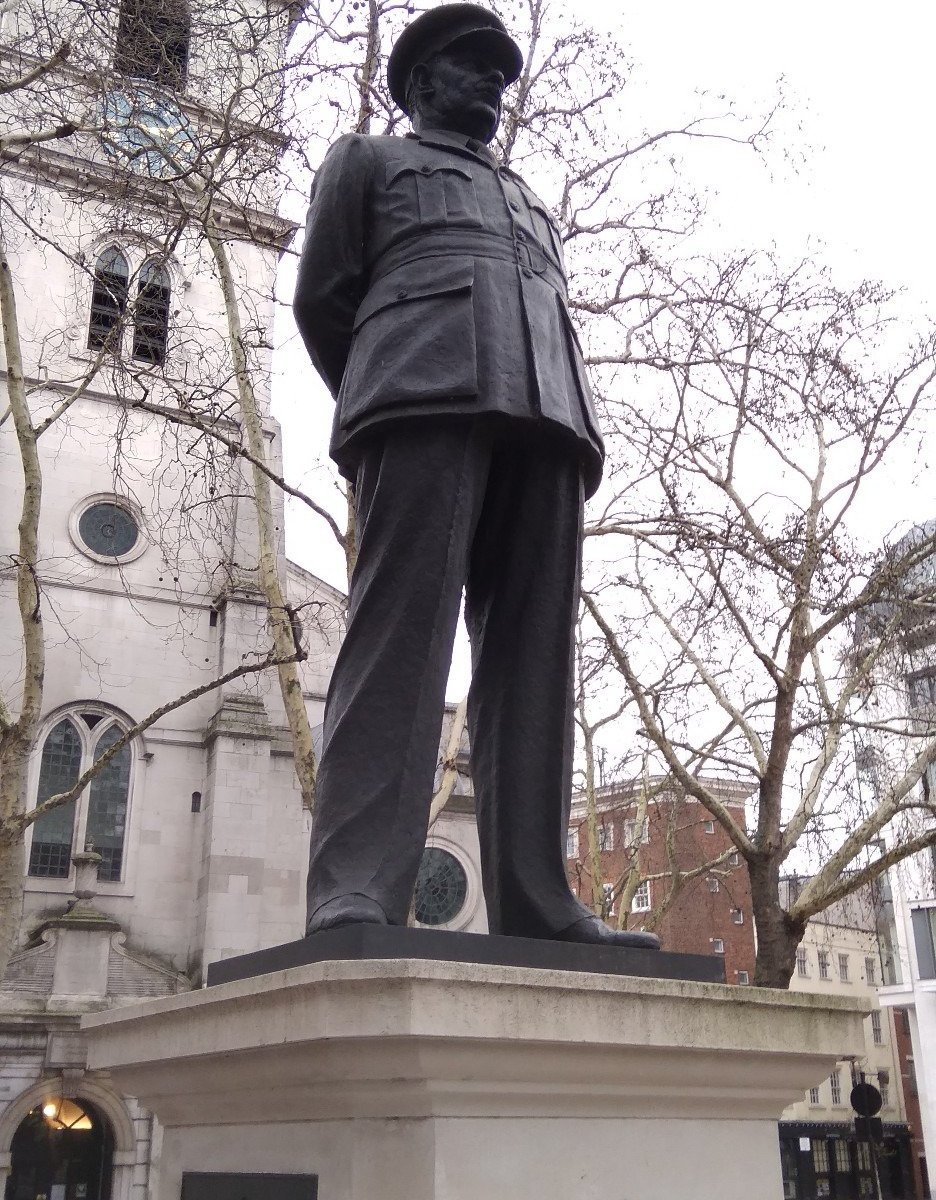 BOMBER HARRIS STATUE (London) - All You Need to Know BEFORE You Go