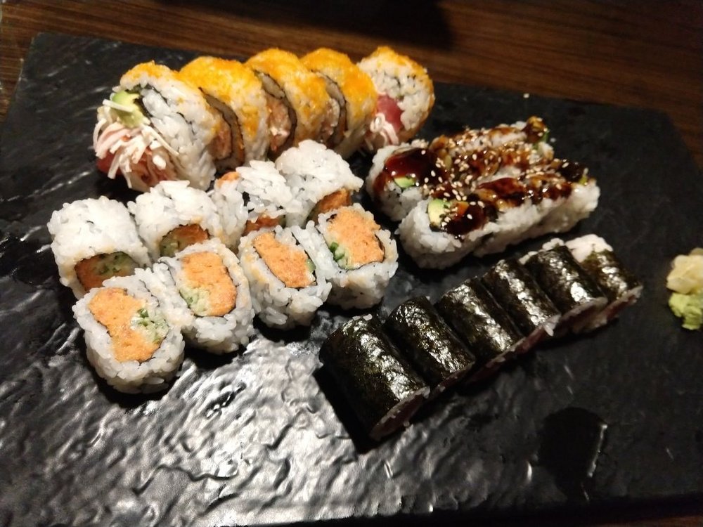 AKI SUSHI BAR AND GRILL / #CanadaDo / Best Sushi Restaurants In and Nearby Shawinigan