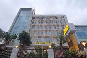 Keys Select by Lemon Tree Hotels, Pimpri, Pune in Pimpri-Chinchwad, image may contain: Hotel, Condo, City, Office Building