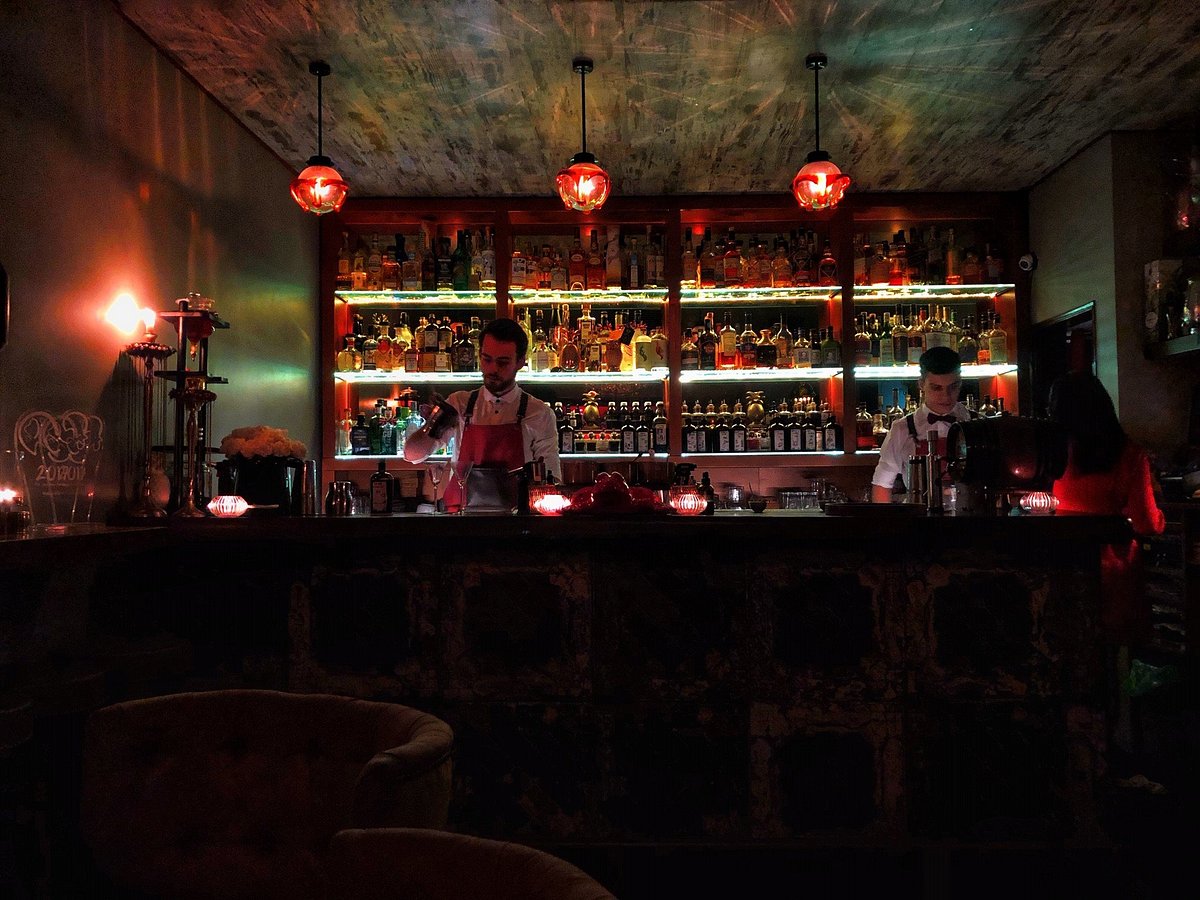 Unravel materiale Stjerne Red Frog - Speakeasy Bar (Lisbon) - All You Need to Know BEFORE You Go