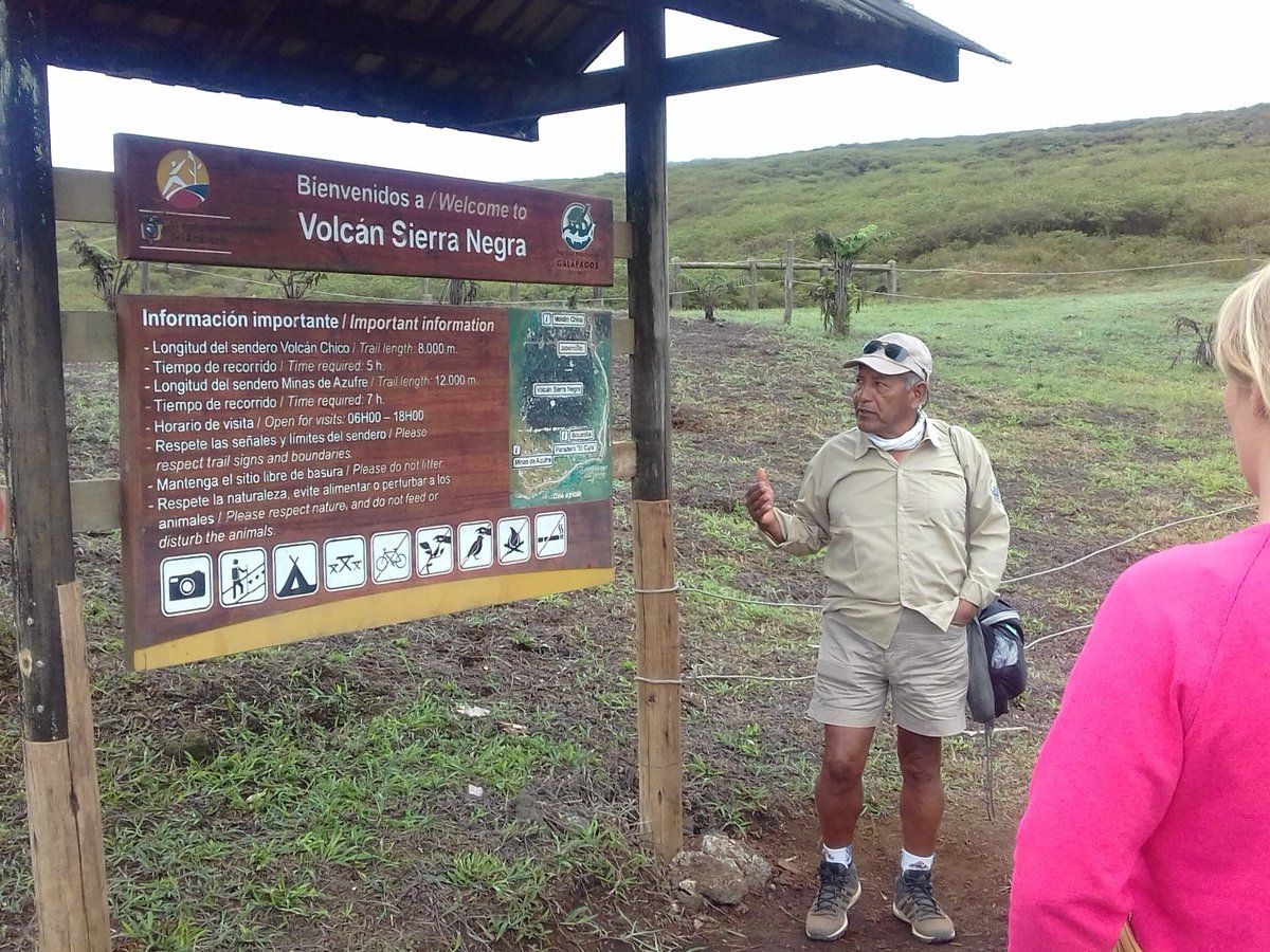 Walking tour Sendero de la Isla  Travel in Ecuador and Galapagos