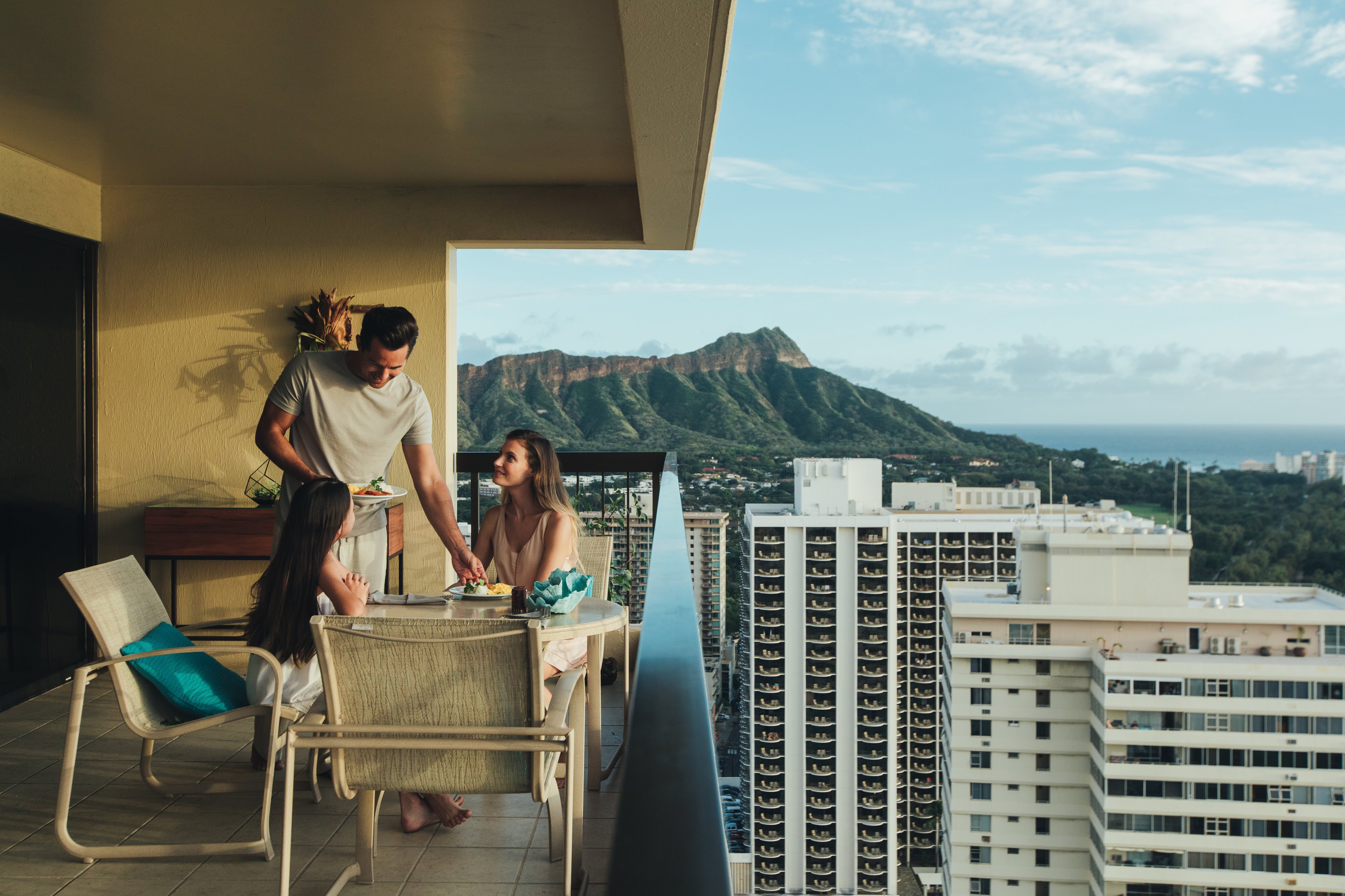 Aston Waikiki Beach Tower Rooms: Pictures & Reviews - Tripadvisor