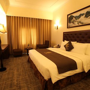 Deluxe room with a King-size bed