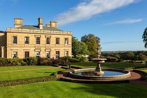 Oulton Hall, Hotel Spa & Golf Resort in Oulton