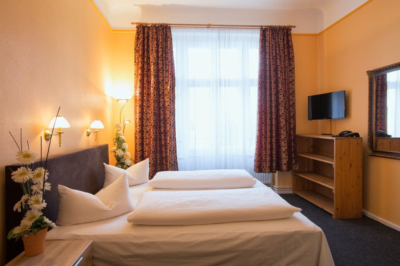 Hotel Am Hermannplatz - Berlin Hotel Prices & Reviews