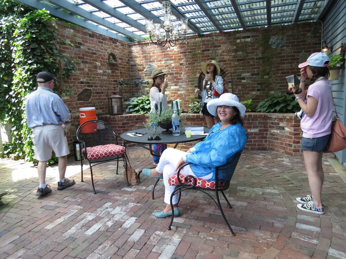 Secret Garden Walking Tour (Newport) All You Need to Know BEFORE You Go