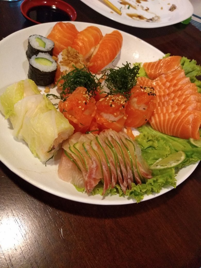 localizado de frente com praça – Foto de Bell Restaurante E Lanchonete,  Tremembé - Tripadvisor