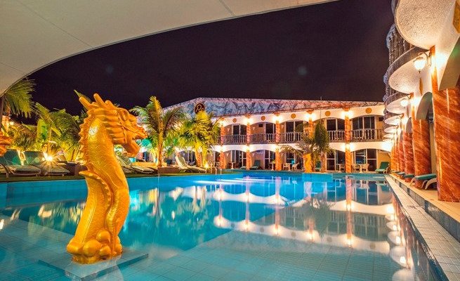 Pool View entrance