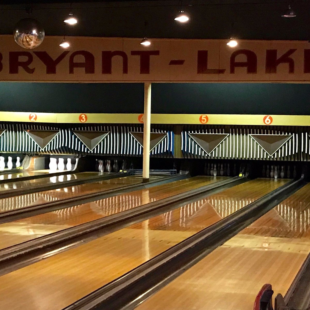 BryantLake Bowl (Minneapolis) Aktuelle 2021 Lohnt es sich? (Mit