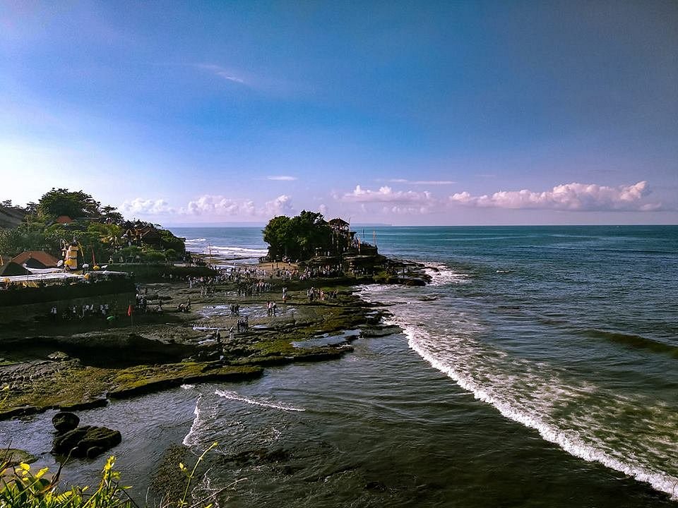 Бали звезды. Джакарта Бали. Пляж Танах-лот. Бали панорама. Реки на Бали.