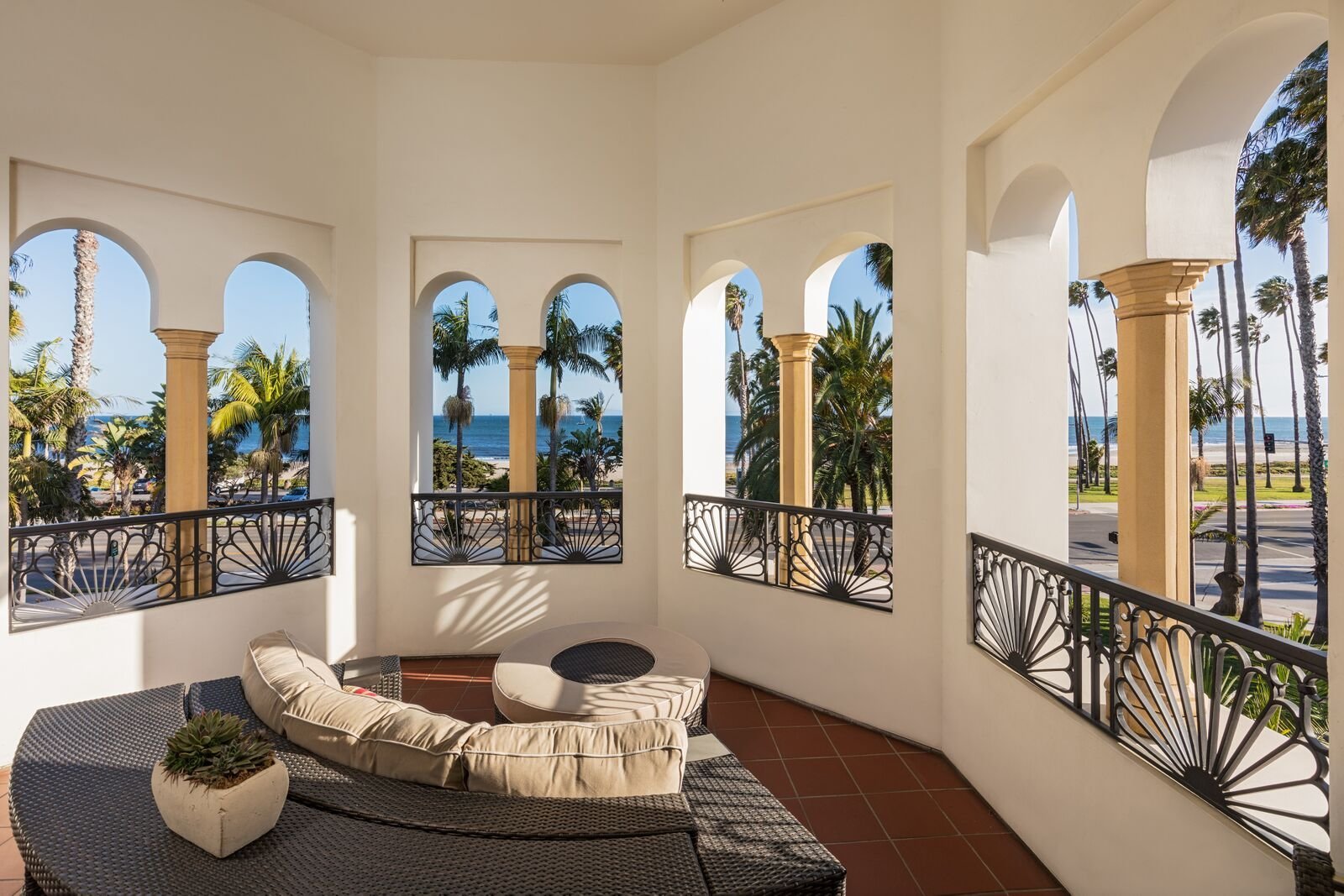 Santa Barbara Inn by null
