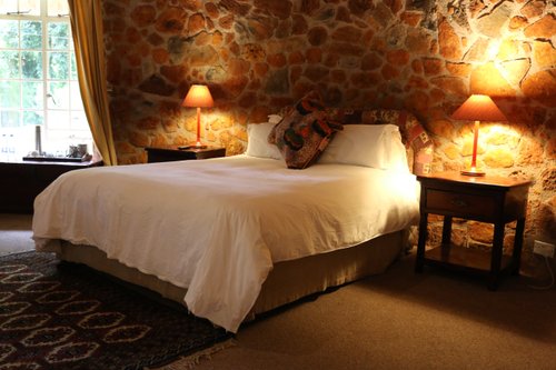 IMBA MATOMBO - Hotel Reviews (Harare, Zimbabwe)