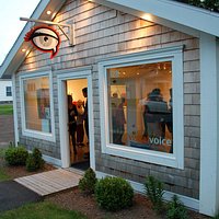Visual Voice Fine Art - gallery exterior