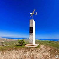 Гора Узун-Сырт стала местом , где развивались отечественные планеризм, дельтапланеризм и парапланеризм. В мире существует всего две горы с такими сильными восходящими потоками — это Узун-Сырт в Европе и Харрис Хилл в Америке рядом с одноименным городком в США, штат Нью-Йорк.Углубление Баракольской впадины в сочетании с дугообразной формой хребта (вместе они как бы образуют чашу) являются причиной возникновения уникальных воздушных потоков.
