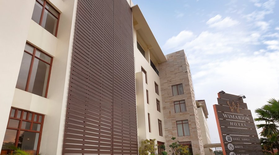Hotel Building 