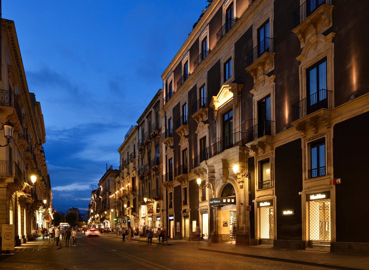 Palace Catania | UNA Esperienze, hotell i Sicilia