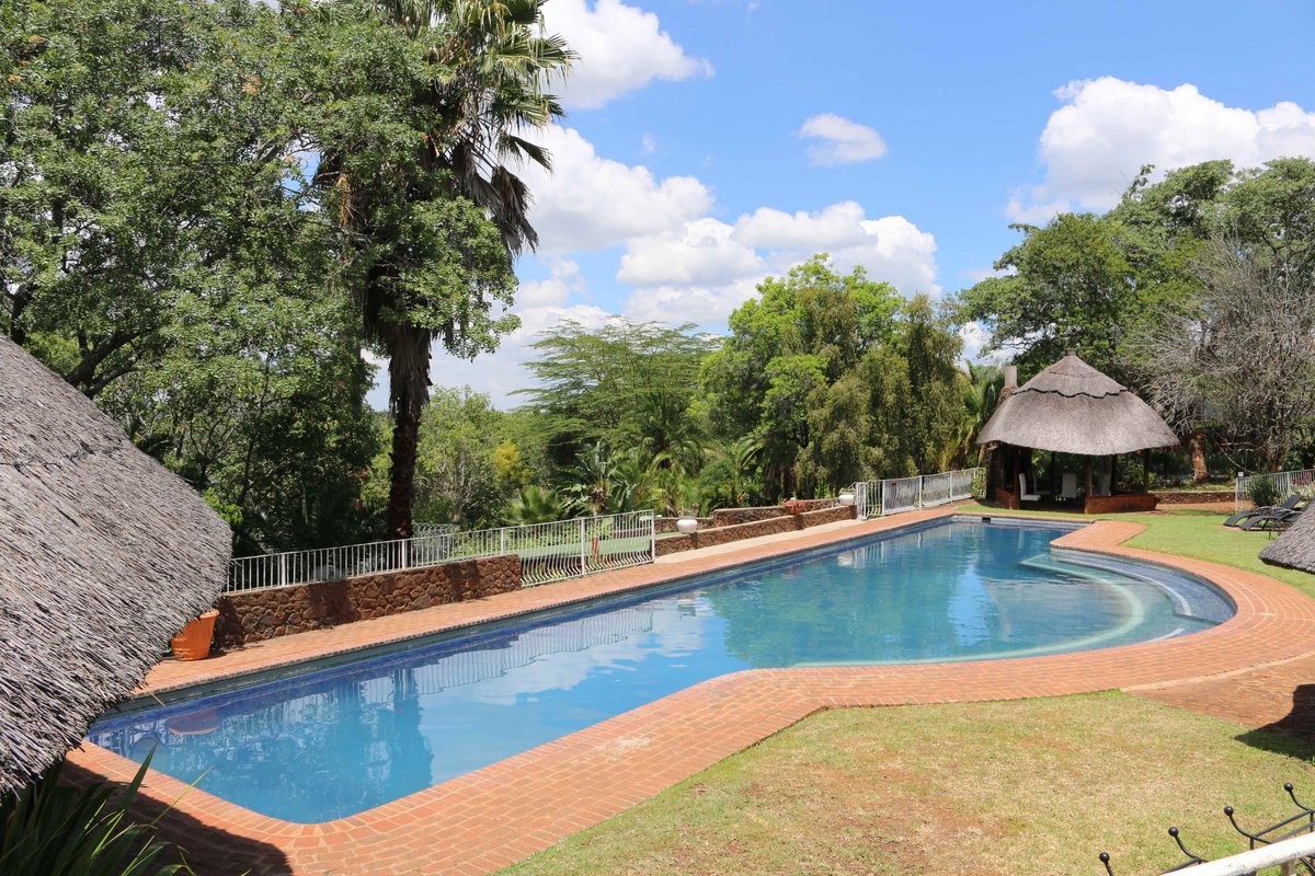 IMBA MATOMBO - Prices & Hotel Reviews (Harare, Zimbabwe)