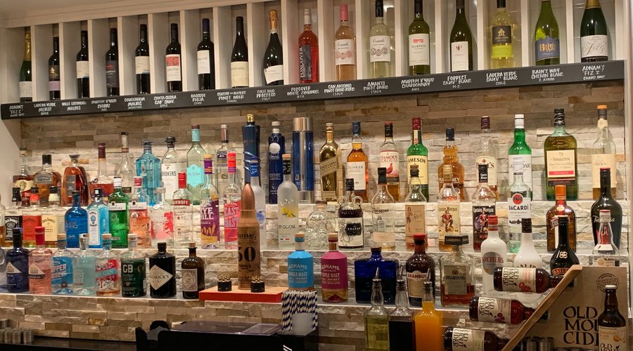 Generous choice of Spirits especially Gin!! Plus Vodka, rums etc etc!!
