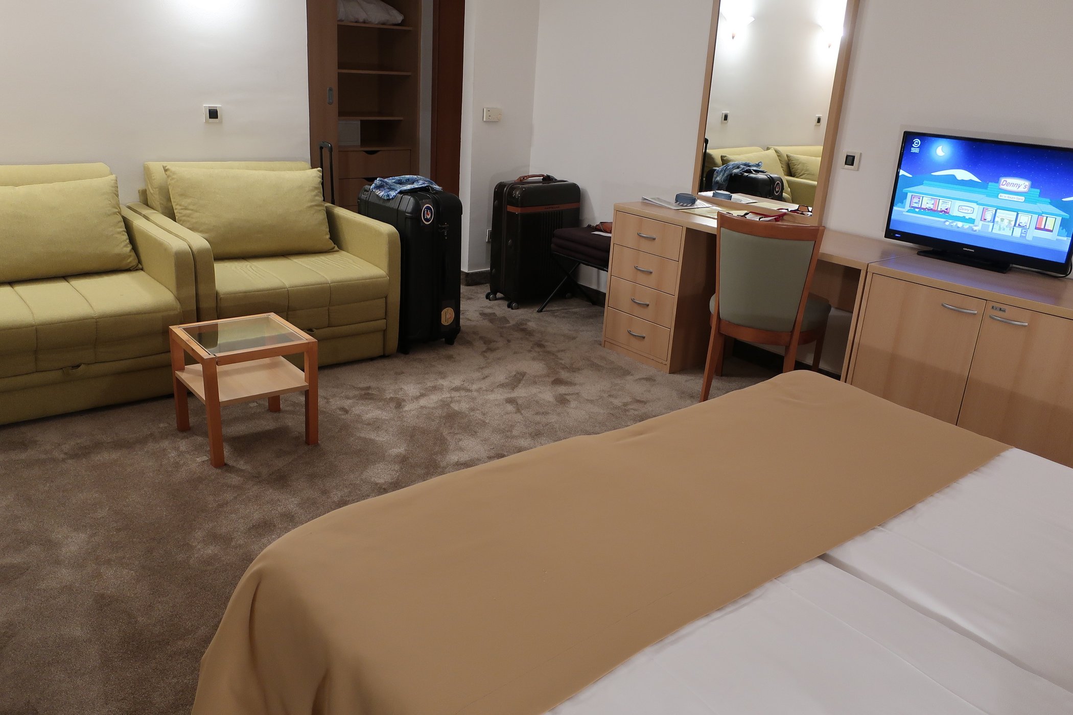 Hotel Flores by null