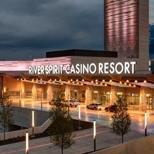 THE 10 CLOSEST Hotels to River Spirit Casino Resort, Tulsa