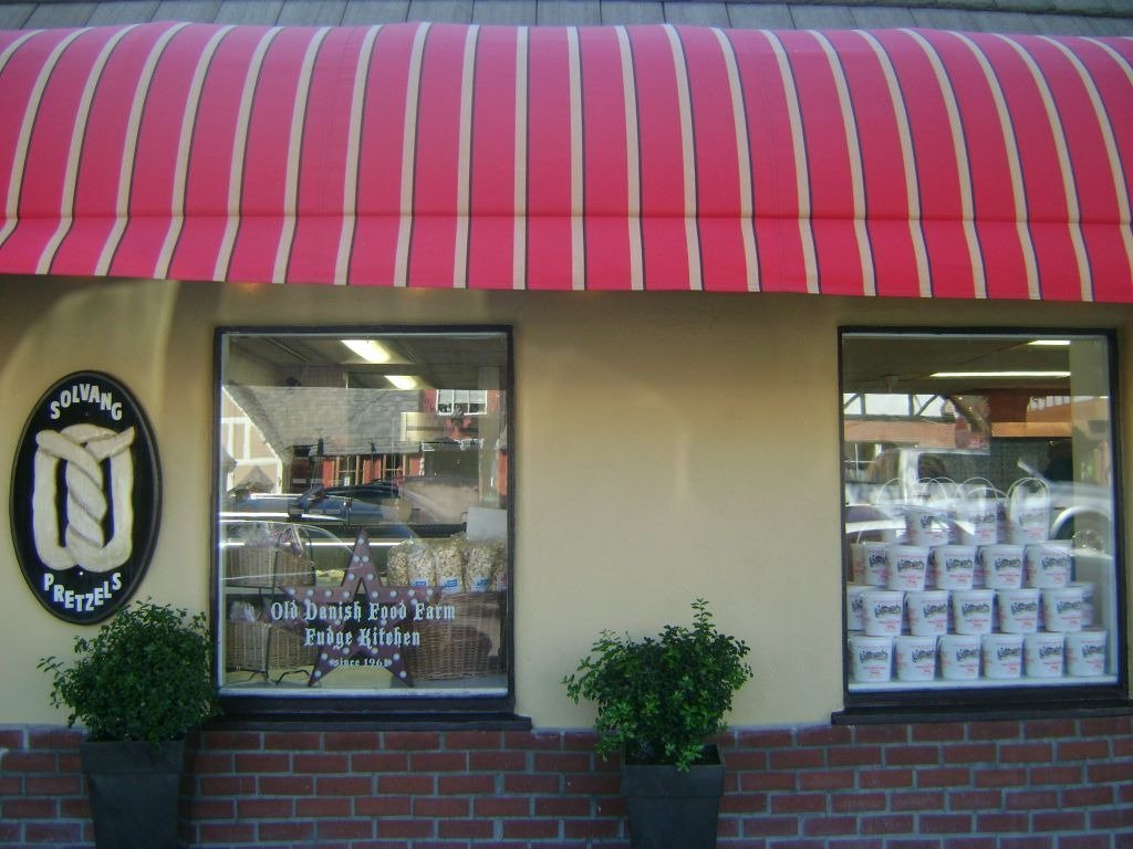 Old Danish Fudge Kitchen Solvang All You Need To Know BEFORE You Go   Pretzel Display Window 