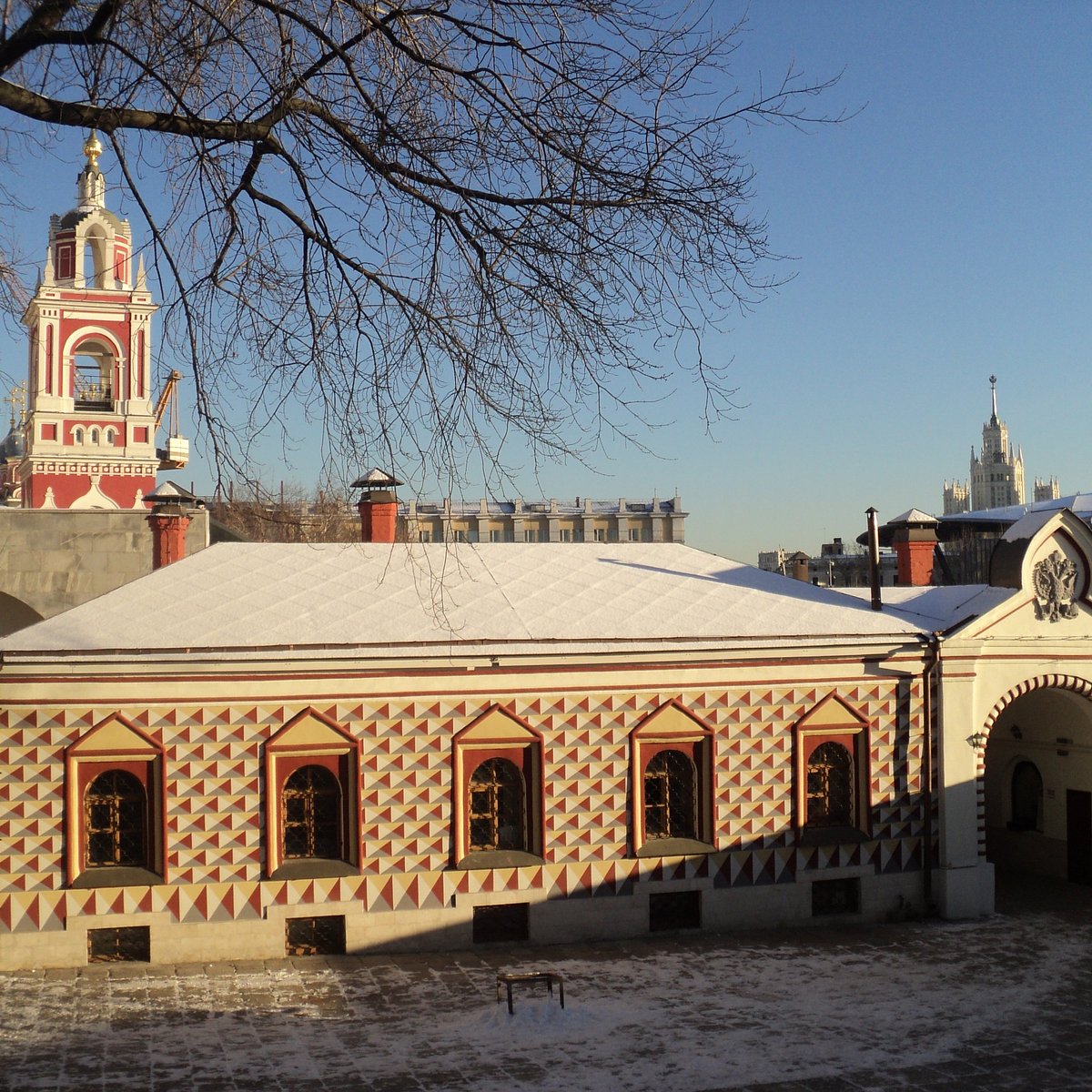 Музей палаты романовых. Палаты Романовых на Варварке. Палаты бояр Романовых в Москве. Палаты бояр Романовых в Зарядье. Музей палаты бояр Романовых.