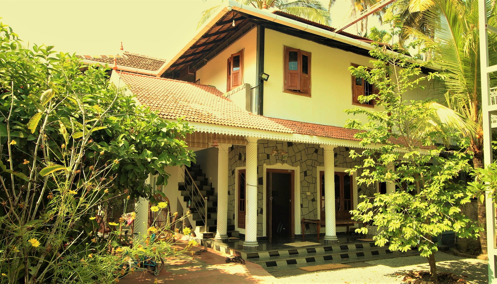 Kalappura HomeStay & HouseBoats image