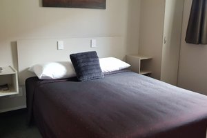 Room & Suite