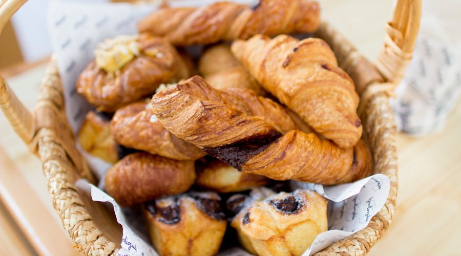 Choose from classic options like our famous croissant, to unique pastries like our baklava danish.