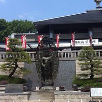 岡山県倉敷市に位置する不洗(あらわず)観音寺は、千2百年以上にわたって女性たちの心の支えとなってきた観音様のお寺です。