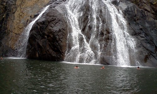 водопад в Индии 