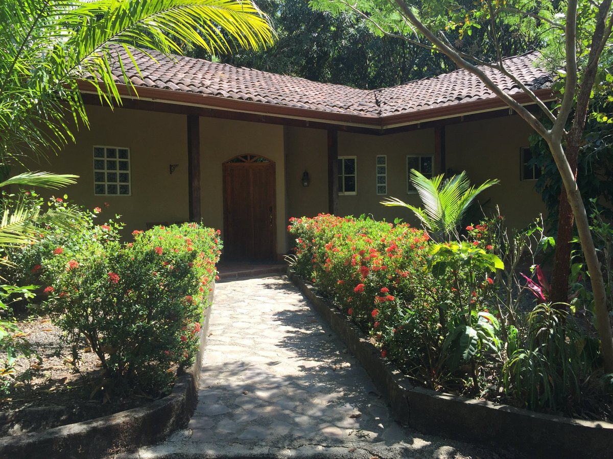 VILLAS DEL REY: 2022 Prices & Reviews (Orotina, Costa Rica) - Photos of ...