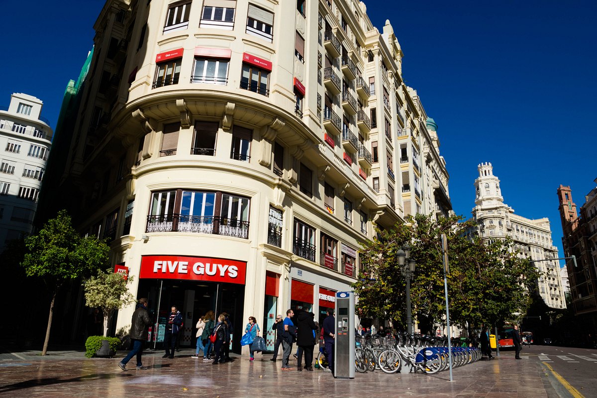 FIVE GUYS, Valencia - Sant Francesc - Menu, Prices & Restaurant Reviews -  Order Online Food Delivery - Tripadvisor