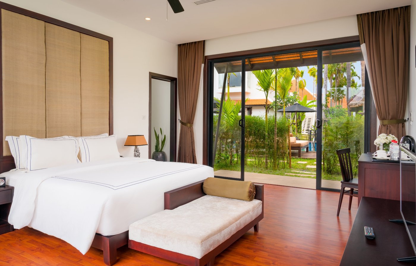 THE EMBASSY ANGKOR RESORT & SPA (AU$108) - 2024 Prices & Reviews (Siem ...