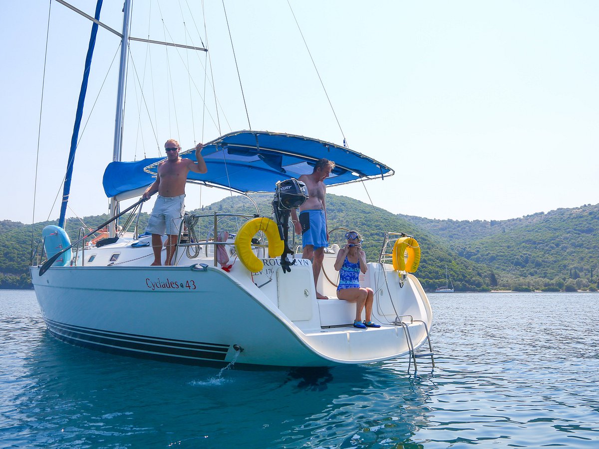 vliho yacht club lefkas