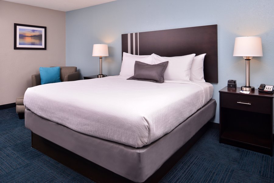 BEST WESTERN ST. CLAIRSVILLE INN & SUITES $63 ($̶7̶9̶) - Updated 2020 ...