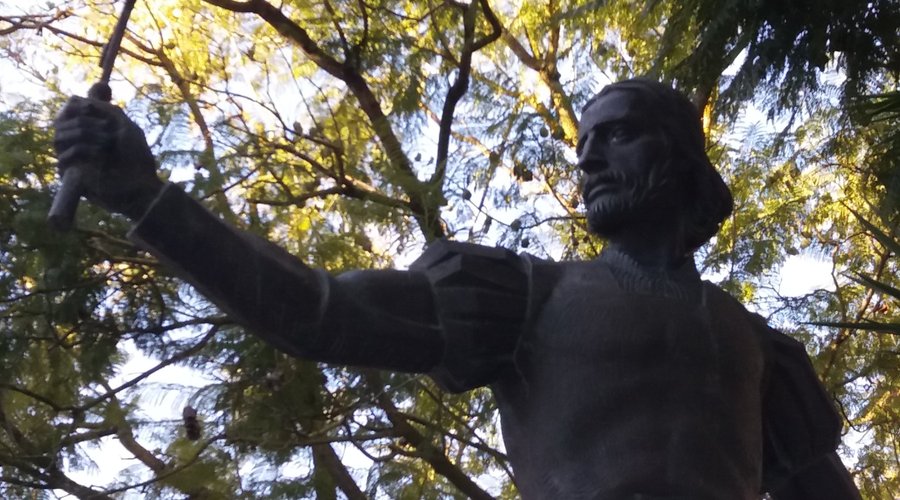 Estátua de Pedro Álvares Cabral 