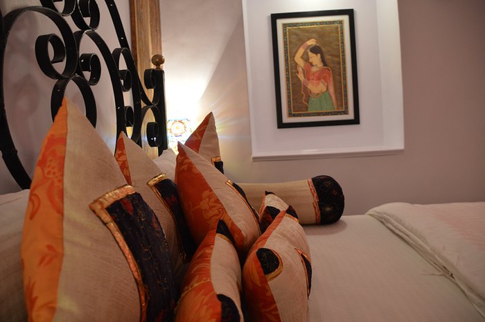 CLN Guest House Rooms: Pictures & Reviews - Tripadvisor