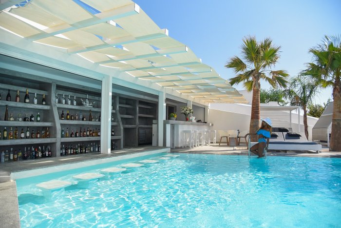 Tropicana Hotel, Suites & Villas - Mykonos Pool: Pictures & Reviews ...