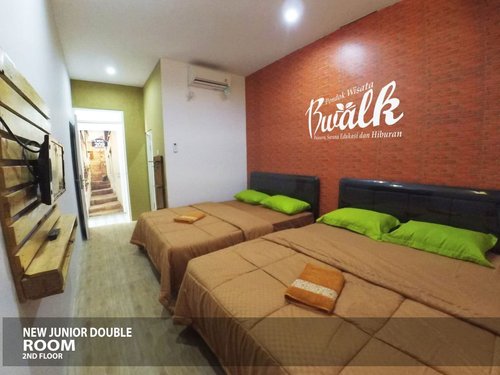 TRIPLE TREE BWALK HOTEL Prices Reviews (Malang Indonesia)