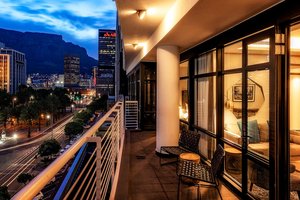Room & Suite